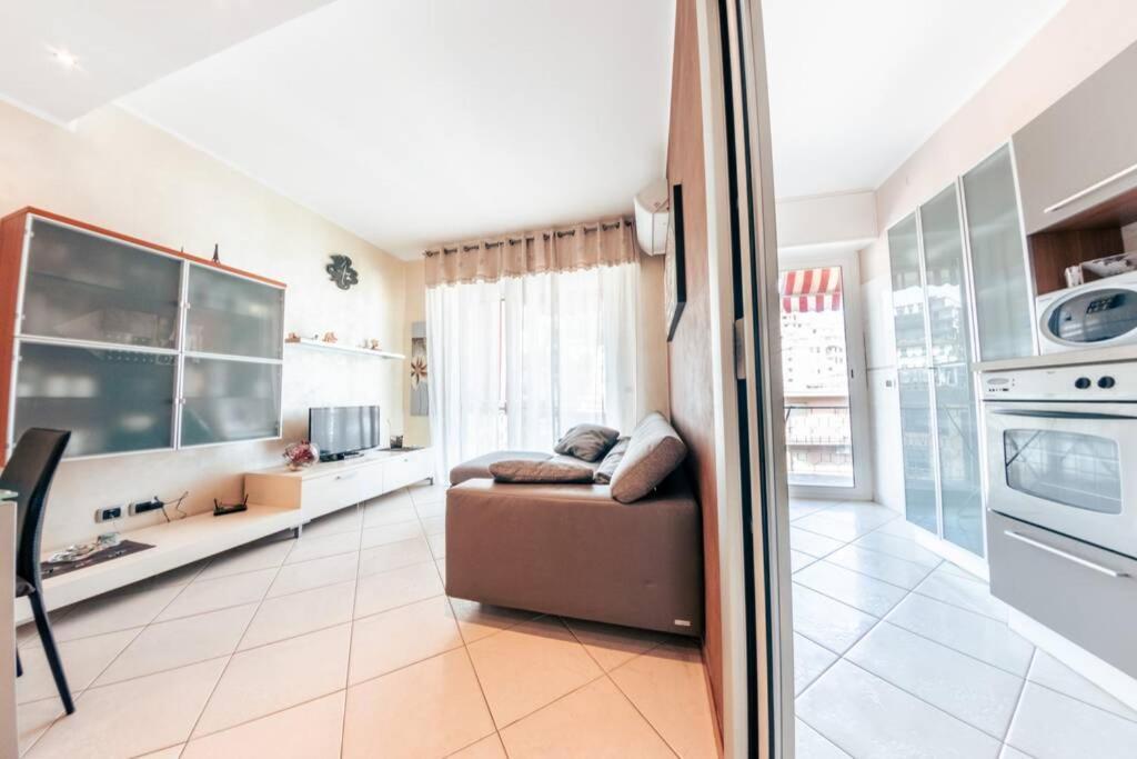Casa Luca Flexyrent - Parking - A C - Wifi Apartment Рапало Екстериор снимка